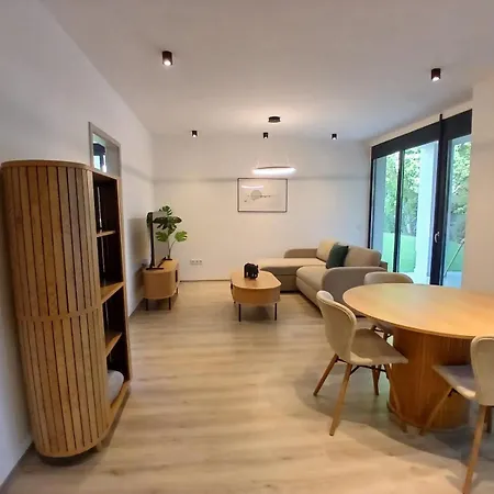 Fenyvesliget Iv Appartement *