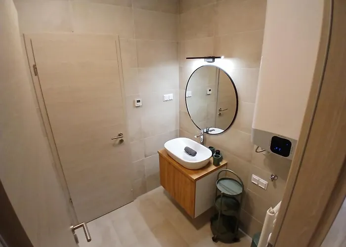 Fenyvesliget Iv דירה *